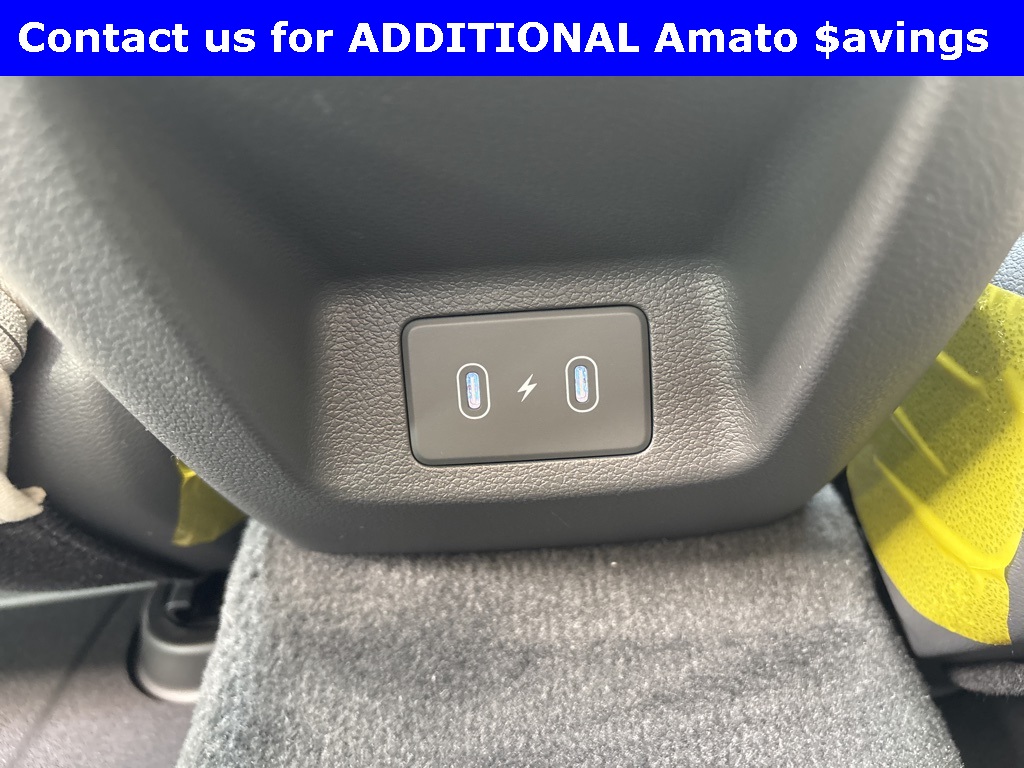 Vehicle image 25 of 29