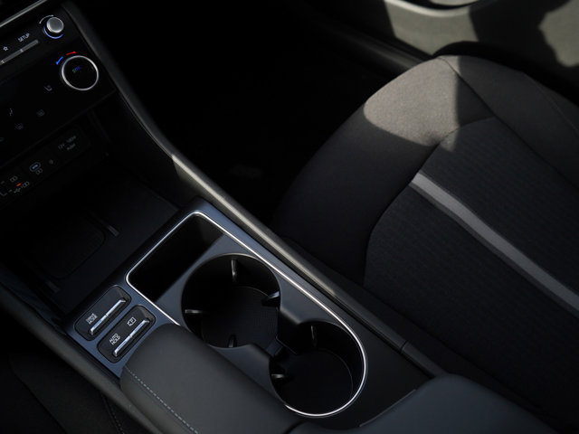 Vehicle image 23 of 24