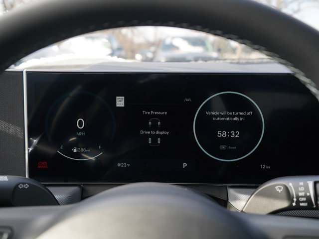 Vehicle image 20 of 24