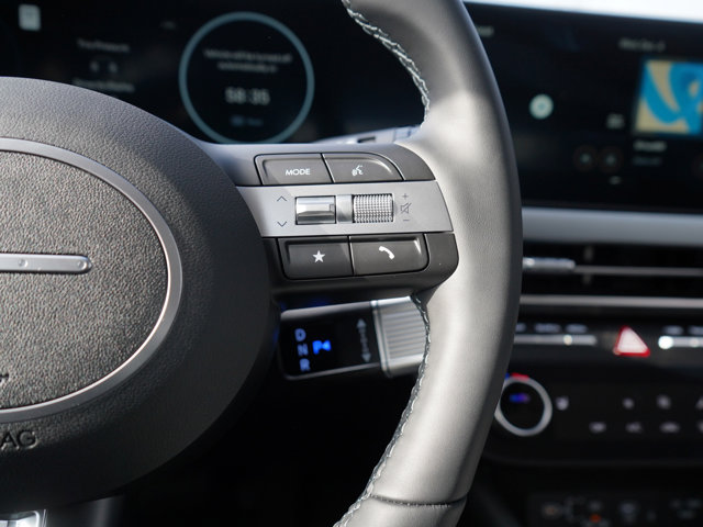 Vehicle image 19 of 24