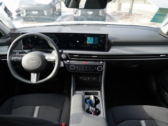 Vehicle image 10 of 24