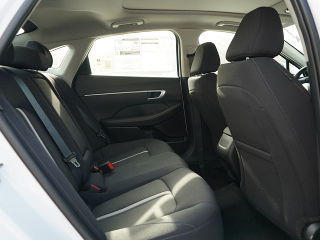 Vehicle image 9 of 24