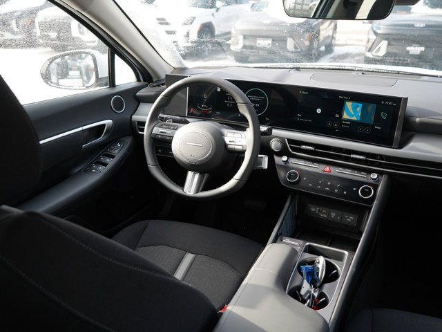 Vehicle image 11 of 24