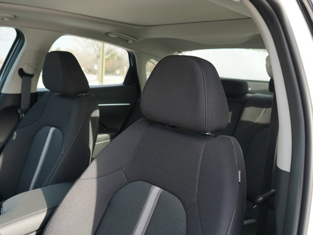 Vehicle image 16 of 24