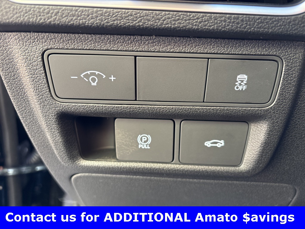 Vehicle image 14 of 28