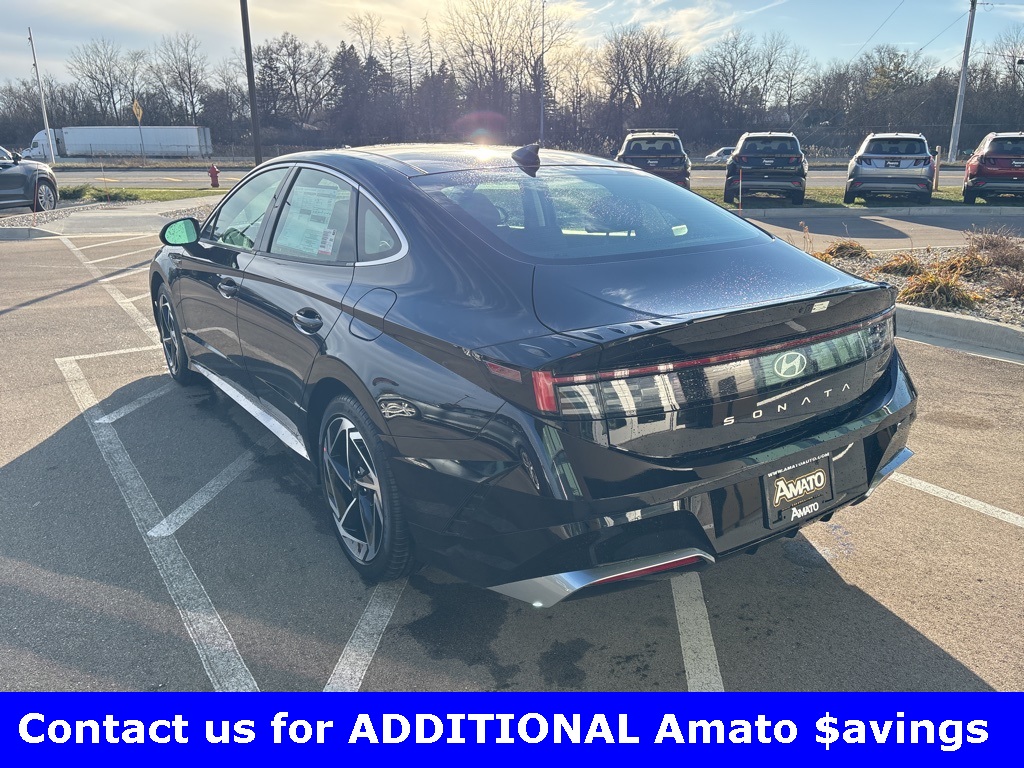 Vehicle image 6 of 28