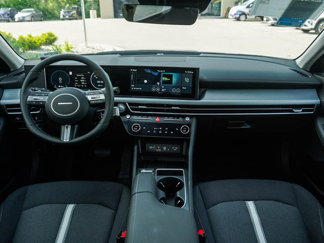 Vehicle image 10 of 23
