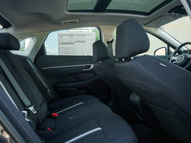 Vehicle image 8 of 23