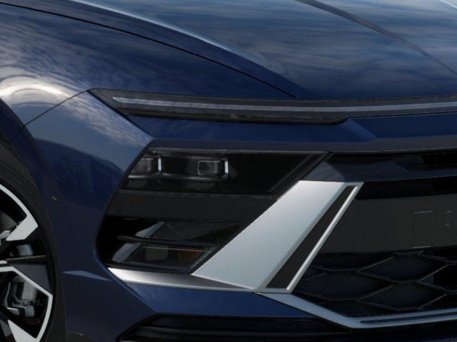 Vehicle image 9 of 17