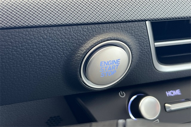 2025 Hyundai Sonata SEL Image 15 of 24