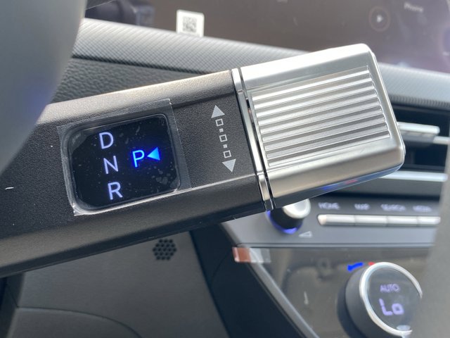 Vehicle image 16 of 16