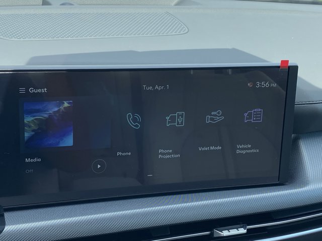 Vehicle image 14 of 16