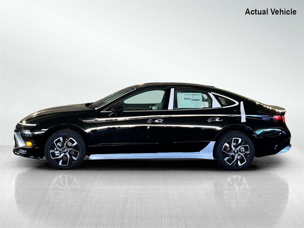 Vehicle image 2 of 26