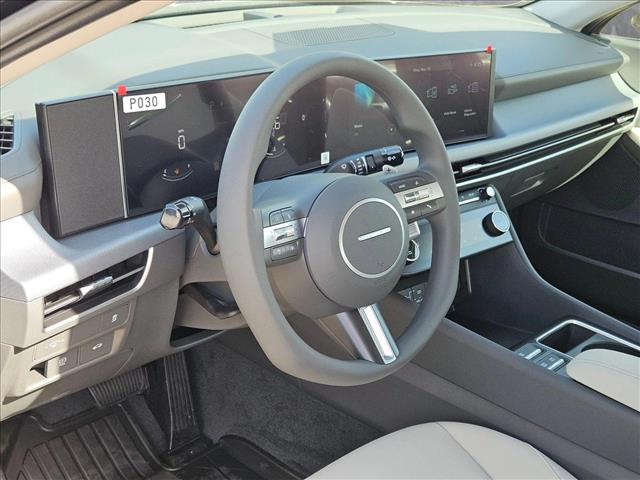 Vehicle image 8 of 17