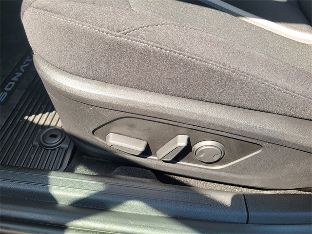 2025 Hyundai Sonata SEL Image 19 of 22