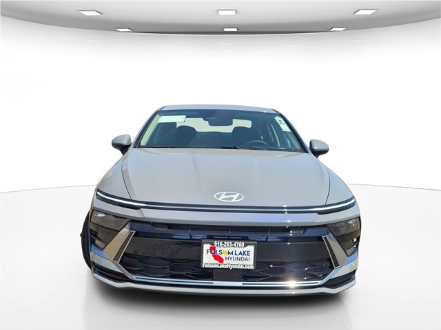 2025 Hyundai Sonata SEL Image 2 of 22