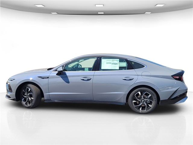 2025 Hyundai Sonata SEL Image 5 of 22