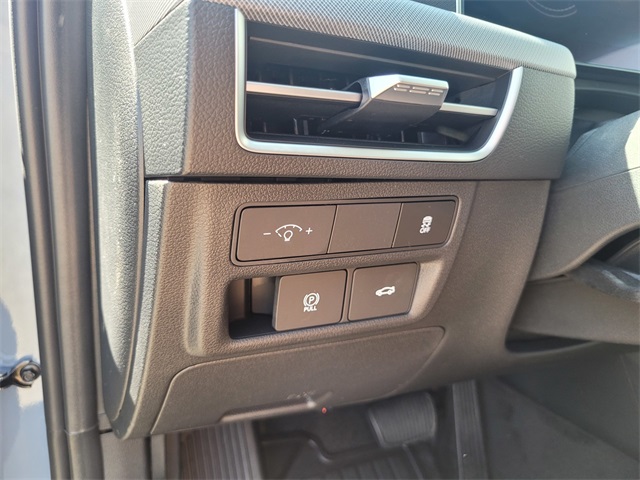 2025 Hyundai Sonata SEL Image 17 of 22