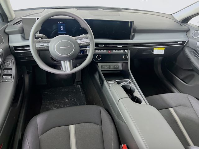 Vehicle image 12 of 24