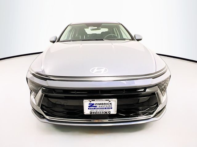 Vehicle image 2 of 24