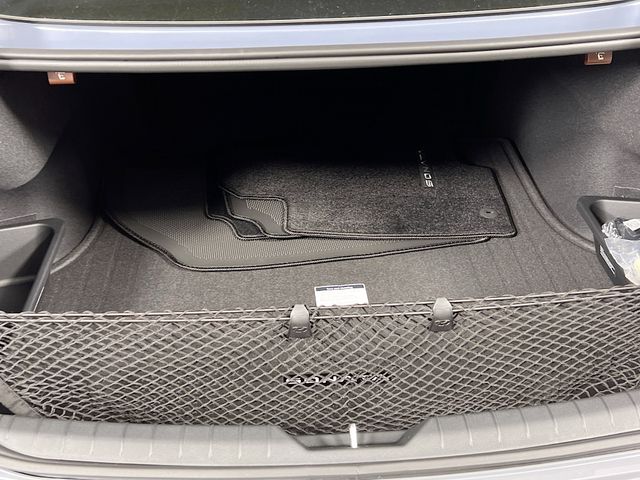 Vehicle image 9 of 24