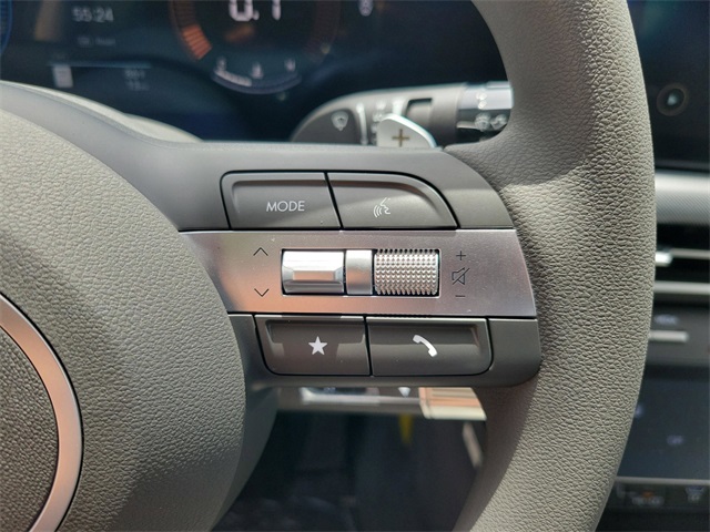 Vehicle image 19 of 34