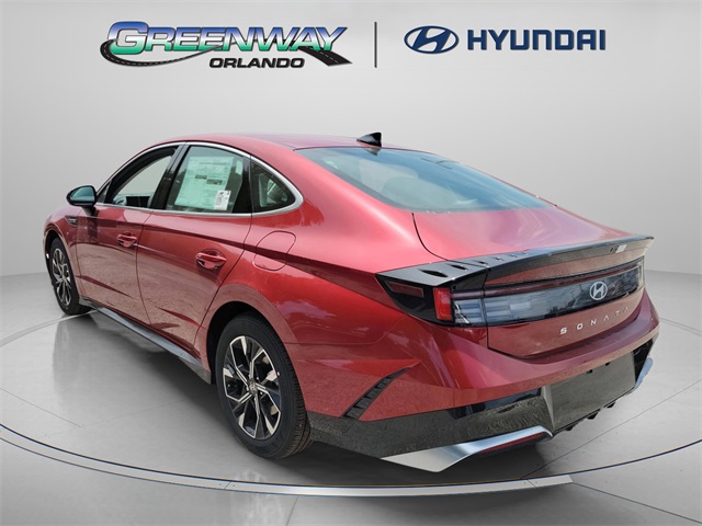 Vehicle image 4 of 34