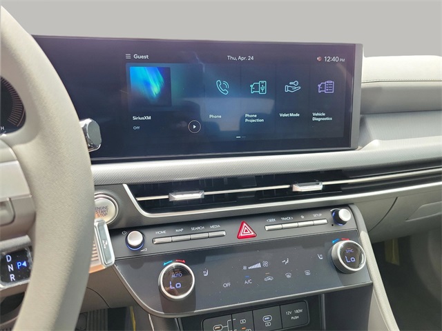 Vehicle image 21 of 34