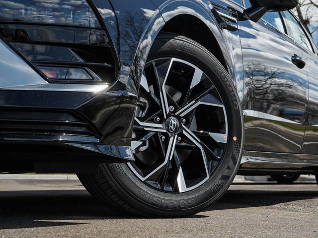 Vehicle image 6 of 23