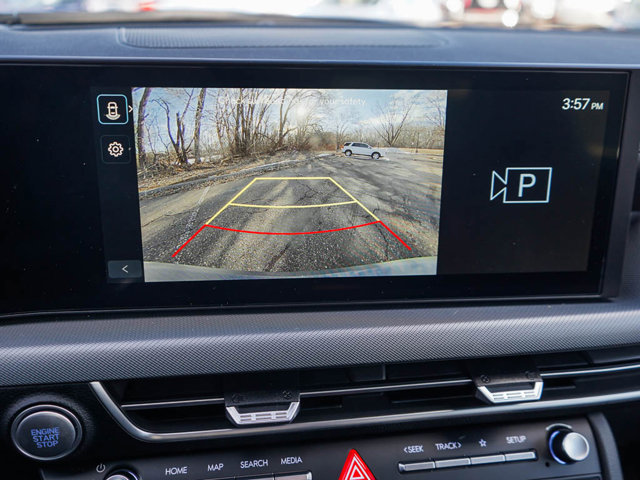 Vehicle image 15 of 23