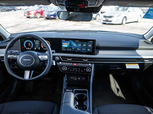 Vehicle image 9 of 23