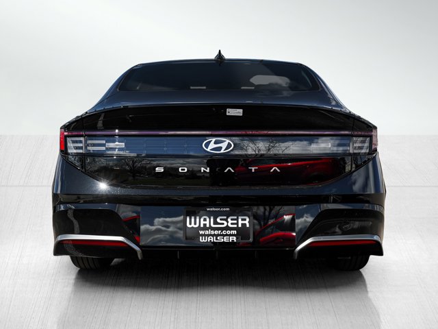 Vehicle image 3 of 23