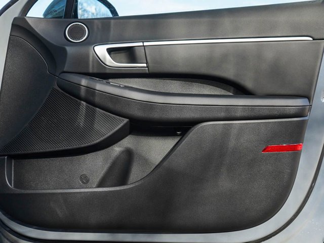 Vehicle image 23 of 23
