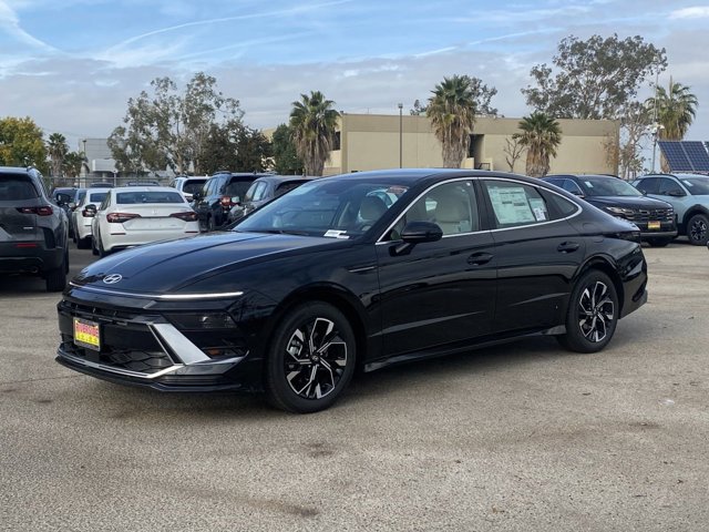 Vehicle image 1 of 18