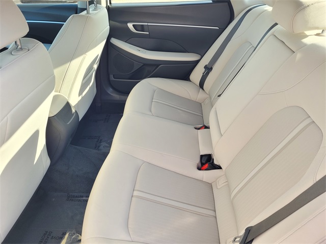 2025 Hyundai Sonata SEL Image 6 of 16