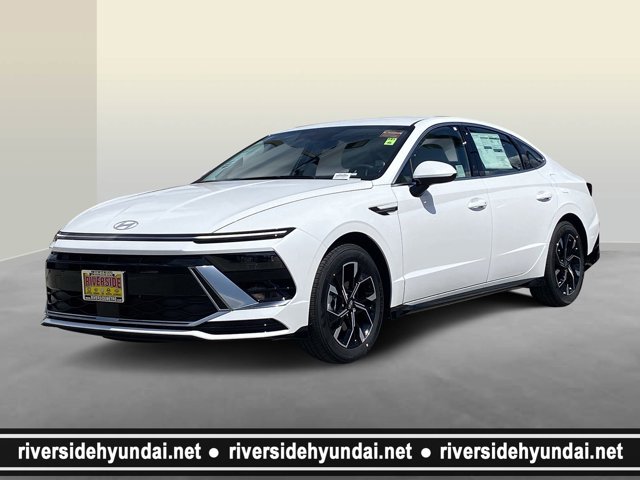 Vehicle image 1 of 18