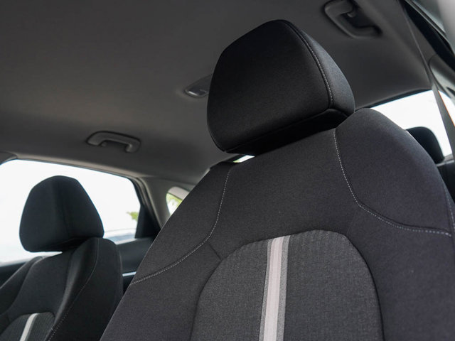Vehicle image 17 of 24