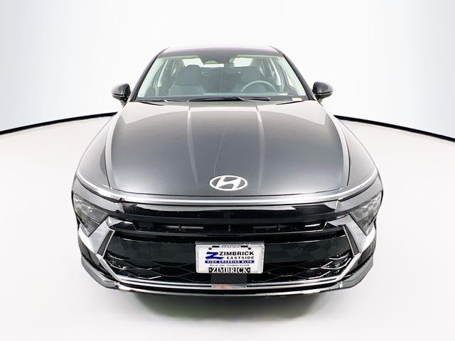 Vehicle image 2 of 24