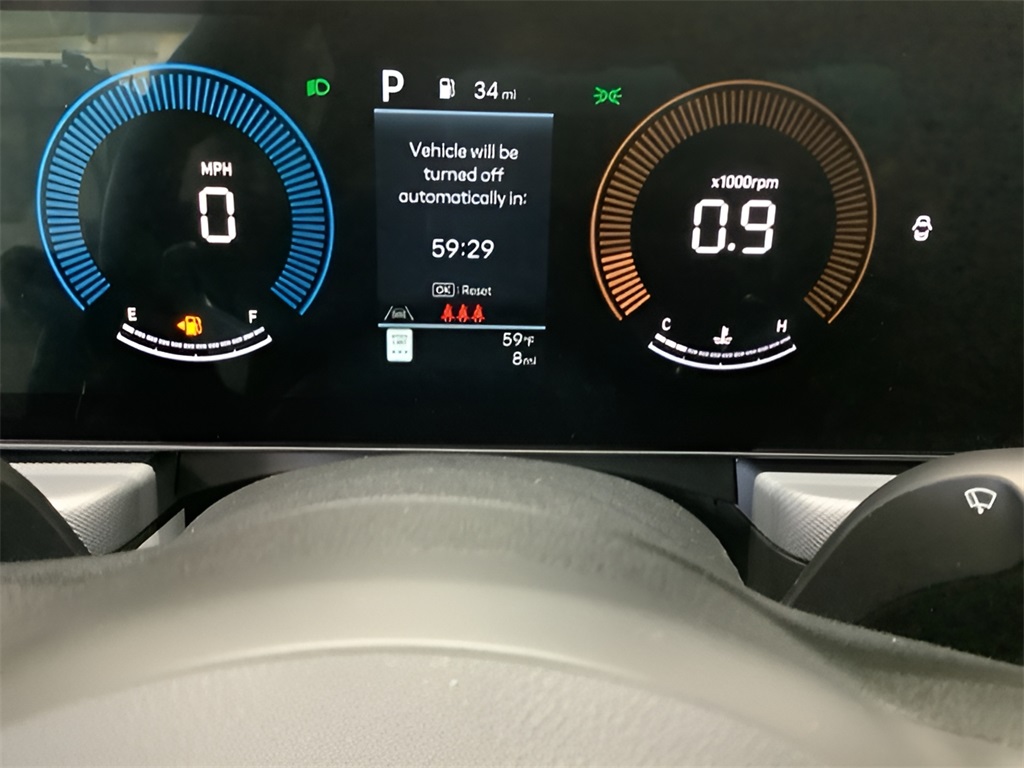 Vehicle image 25 of 28