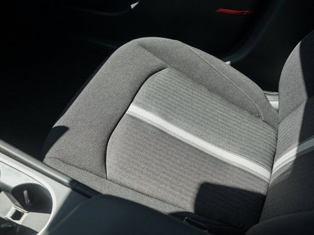 Vehicle image 22 of 24
