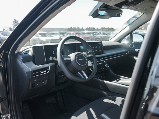 Vehicle image 10 of 24