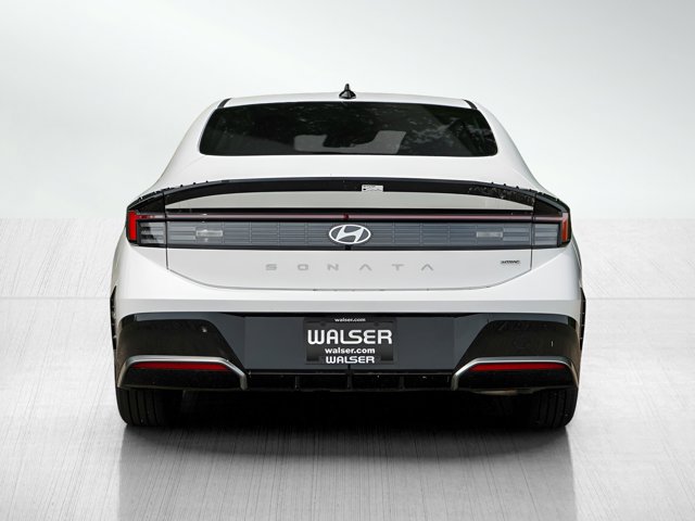 Vehicle image 3 of 24