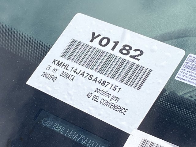 Vehicle image 19 of 19