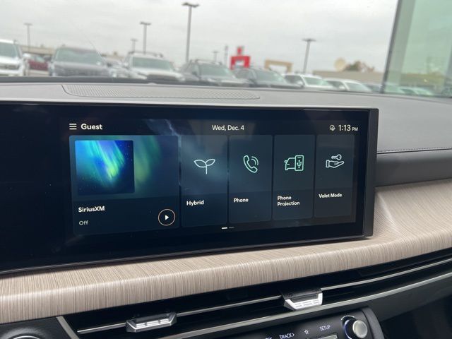 Vehicle image 9 of 19