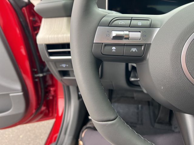 Vehicle image 12 of 19