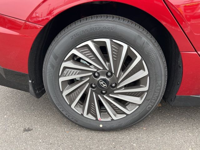 Vehicle image 19 of 19