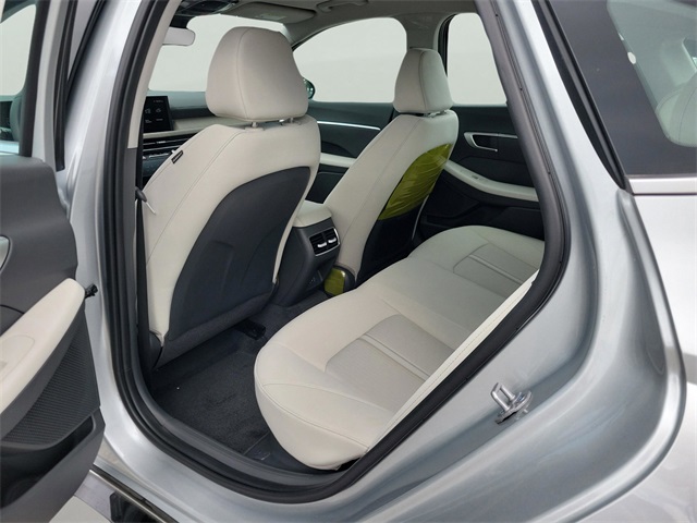 2025 Hyundai Sonata Hybrid SEL Image 8 of 30