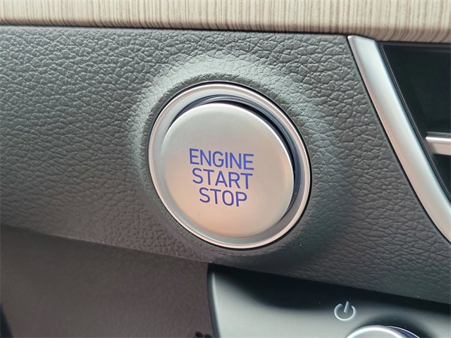 2025 Hyundai Sonata Hybrid SEL Image 28 of 30