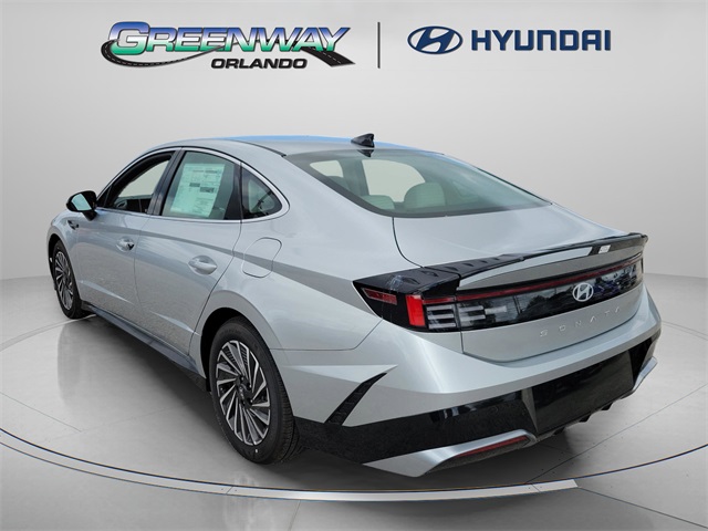 2025 Hyundai Sonata Hybrid SEL Image 4 of 30
