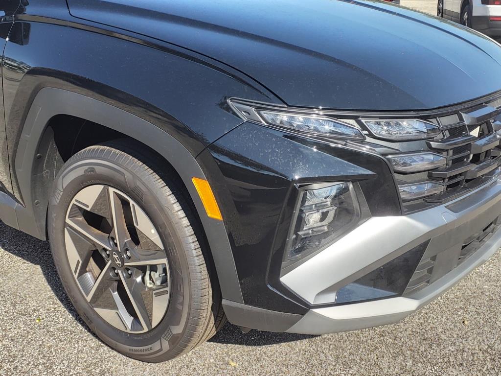 Vehicle image 11 of 41